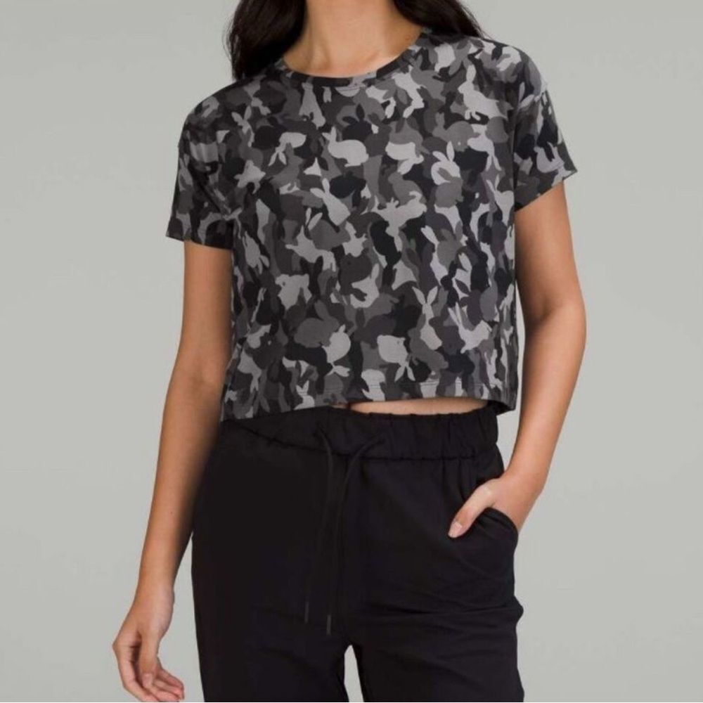 Lululemon New Year Cates T-Shirt, Rabbit All Over Print, Grey Multi, Size 6